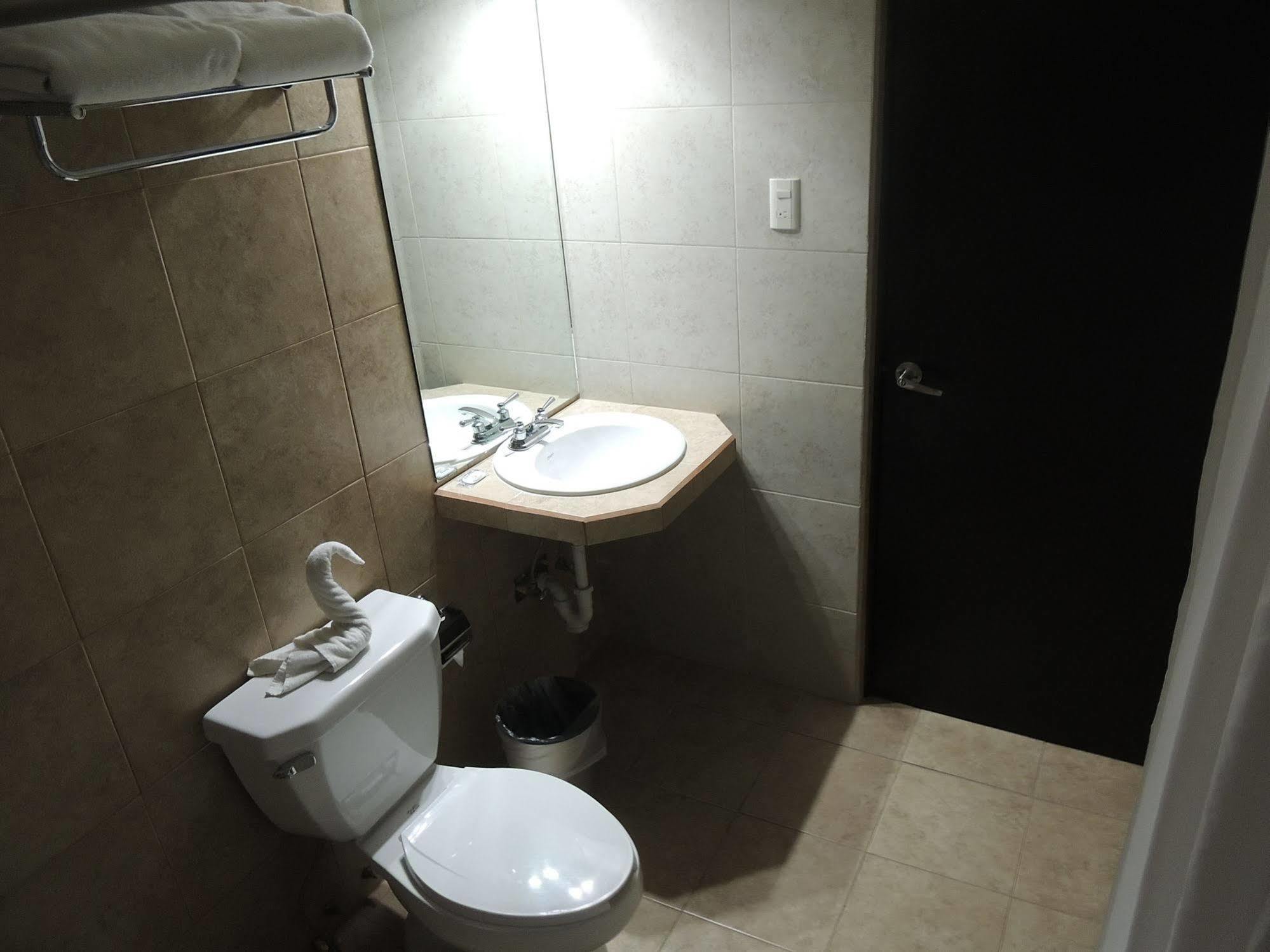 Hotel Metropolitano טמפיקו מראה חיצוני תמונה
